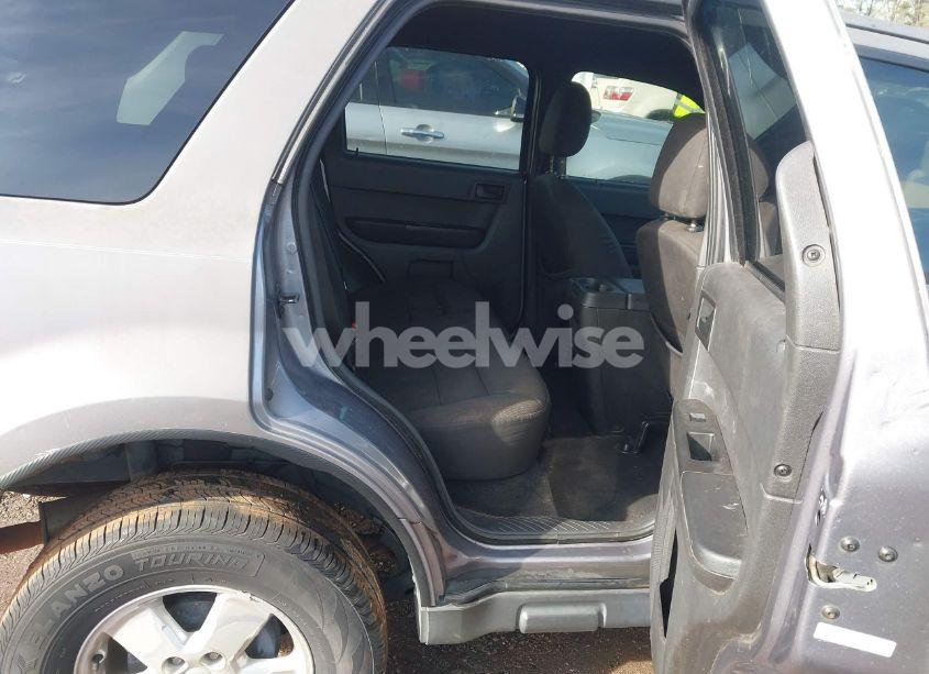 Photo 8 of 2008 Ford Escape XLT (VIN 1FMCU93128KE29422)