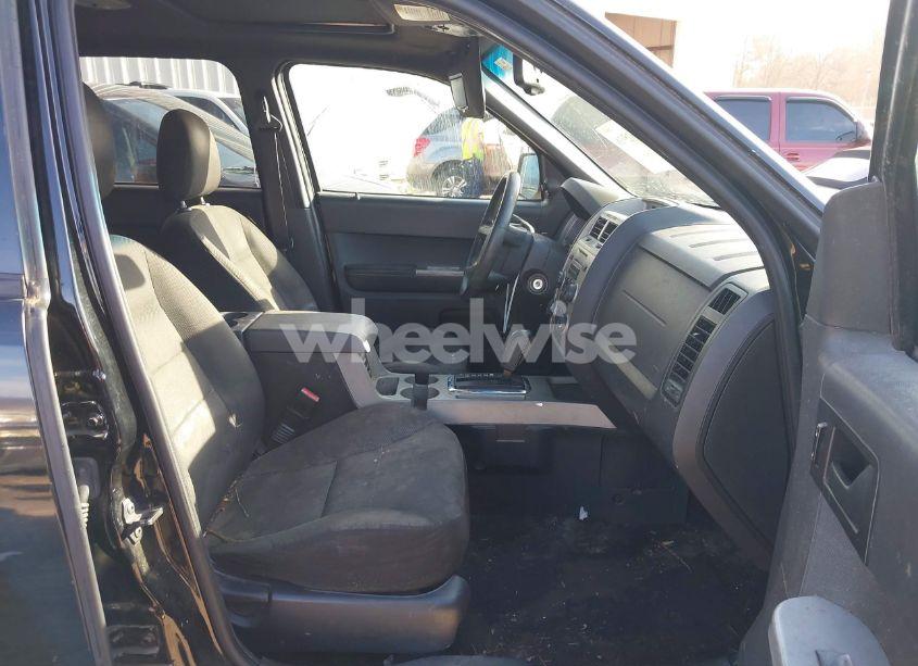 Photo 5 of 2008 Ford Escape XLT (VIN 1FMCU93128KE81987)