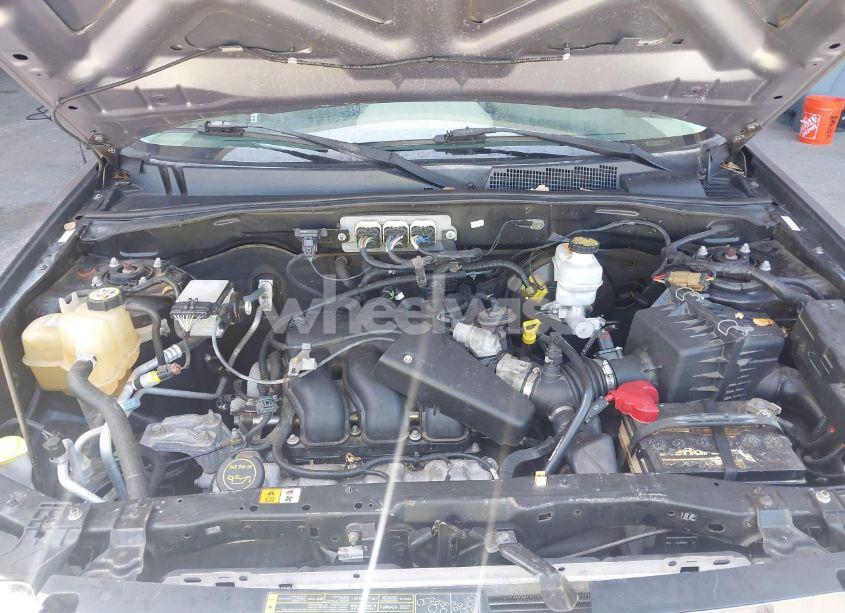 Photo 10 of 2008 Ford Escape XLT (VIN 1FMCU93138KB25855)