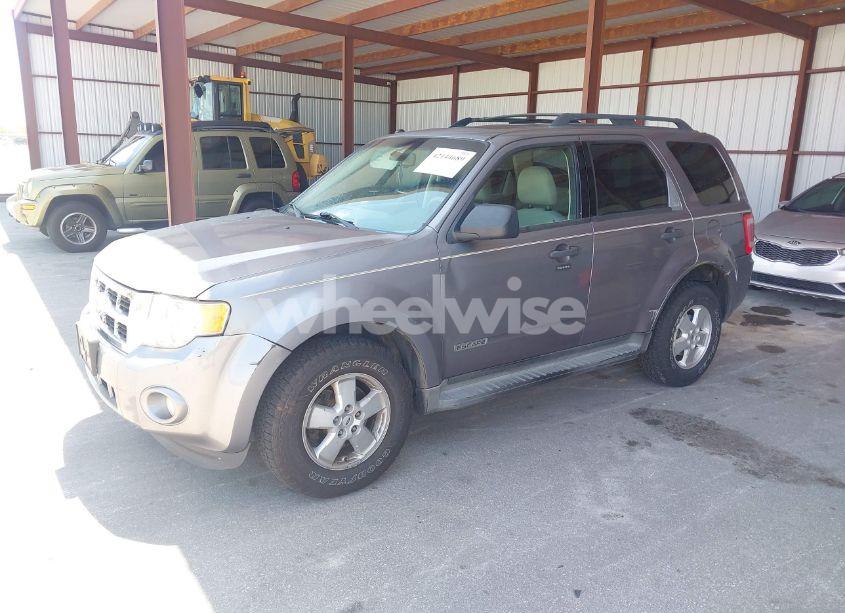 Photo 2 of 2008 Ford Escape XLT (VIN 1FMCU93138KB25855)