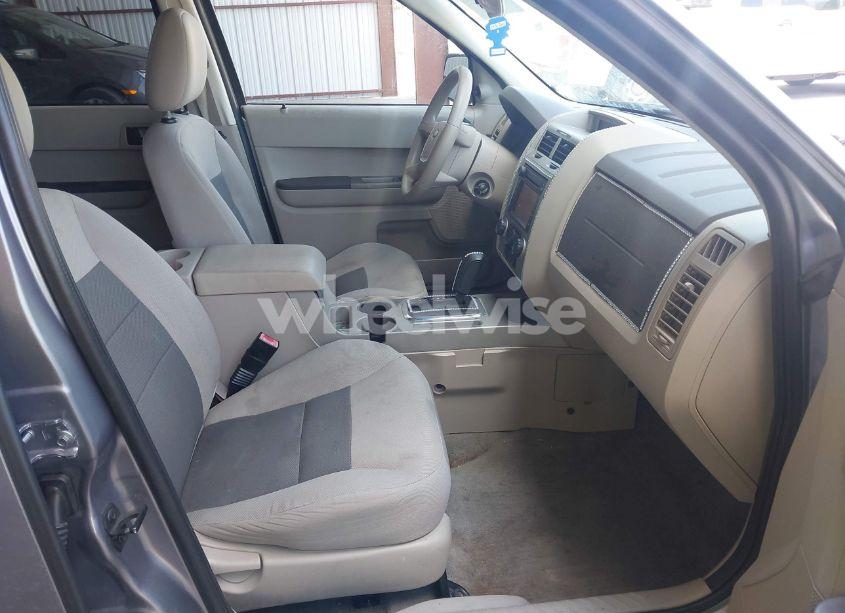 Photo 5 of 2008 Ford Escape XLT (VIN 1FMCU93138KB25855)