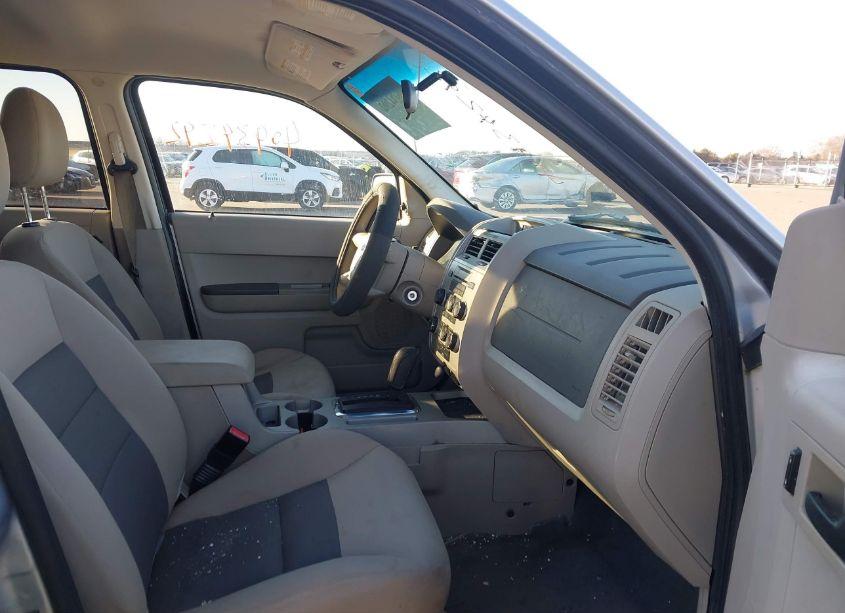 Photo 5 of 2008 Ford Escape XLT (VIN 1FMCU93138KD78237)