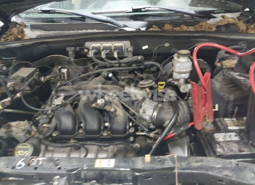 Photo 10 of 2008 Ford Escape XLT (VIN 1FMCU93138KE64292)