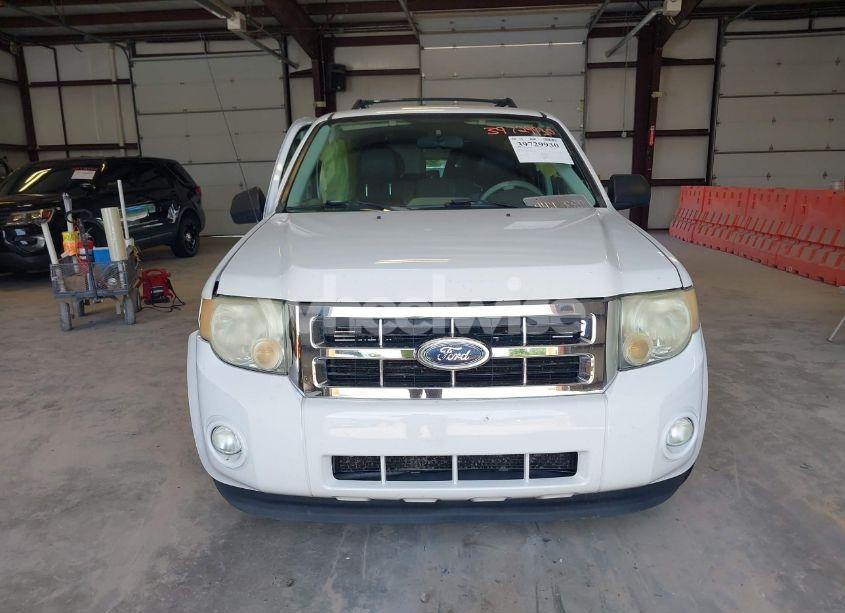 Photo 12 of 2008 Ford Escape XLT (VIN 1FMCU93138KE75177)