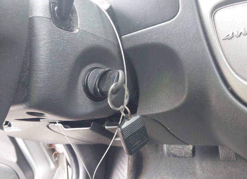 Photo 11 of 2005 Ford Escape XLT (VIN 1FMCU93145DA20046)