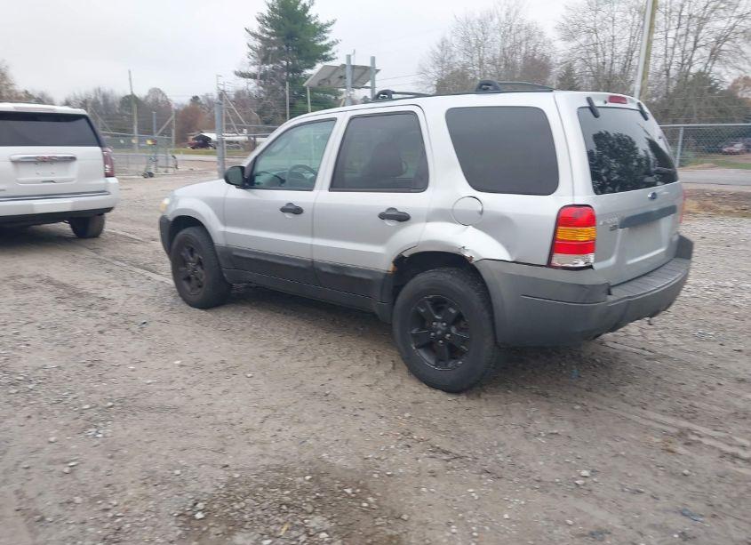 Photo 3 of 2005 Ford Escape XLT (VIN 1FMCU93145DA20046)