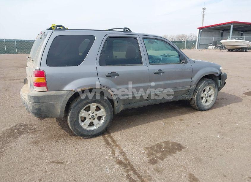 Photo 4 of 2007 Ford Escape (VIN 1FMCU93147KB45188)