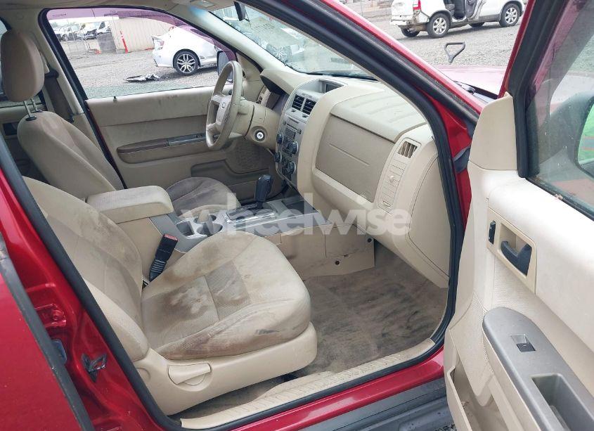 Photo 5 of 2008 Ford Escape XLT (VIN 1FMCU93148KA64113)