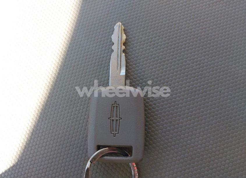 Photo 11 of 2008 Ford Escape XLT (VIN 1FMCU93148KA91327)