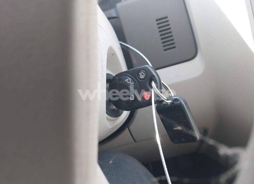 Photo 11 of 2008 Ford Escape XLT (VIN 1FMCU93148KB36508)