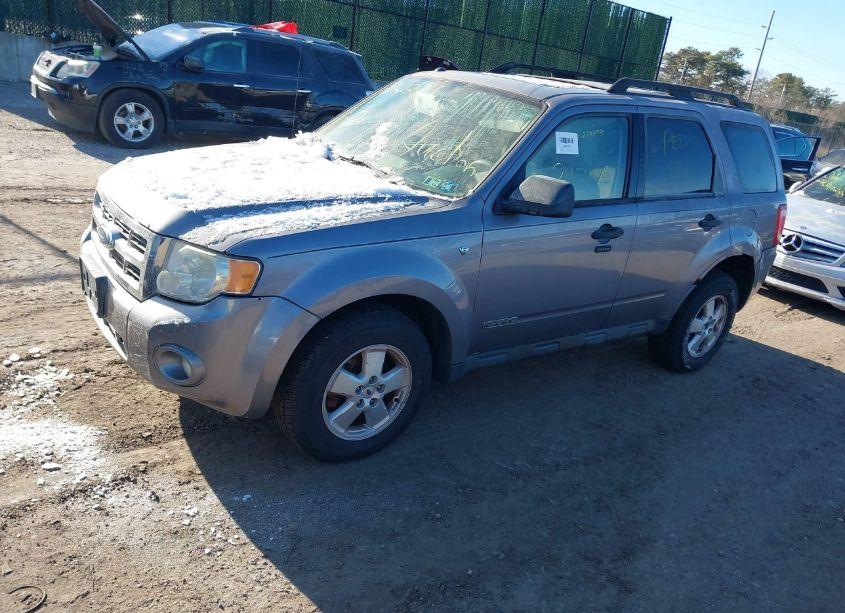 Photo 2 of 2008 Ford Escape XLT (VIN 1FMCU93148KC81676)