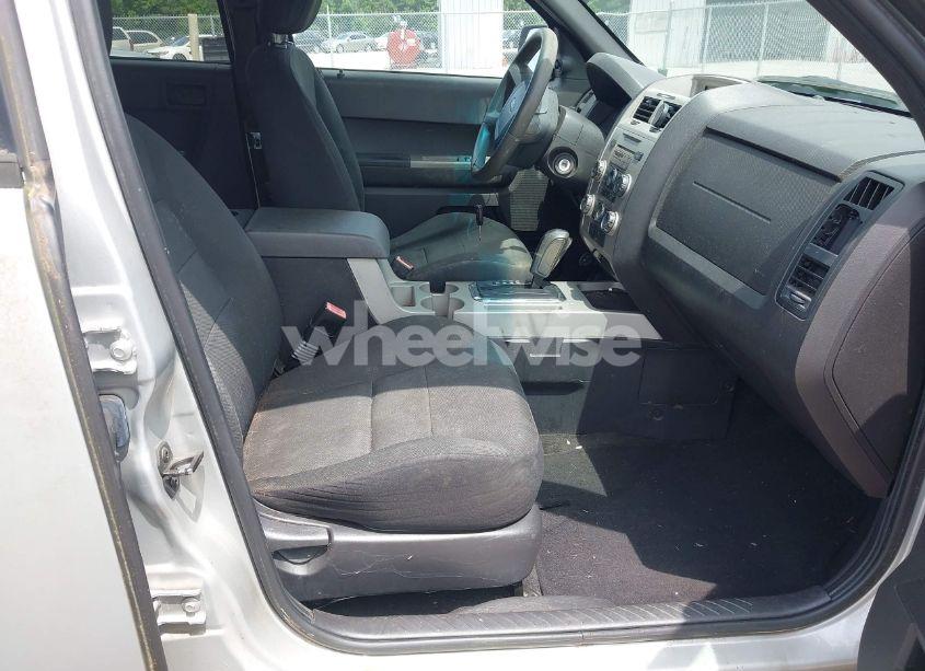Photo 5 of 2008 Ford Escape XLT (VIN 1FMCU93148KE29129)