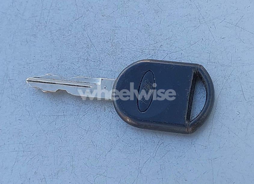 Photo 11 of 2008 Ford Escape XLT (VIN 1FMCU93148KE60607)