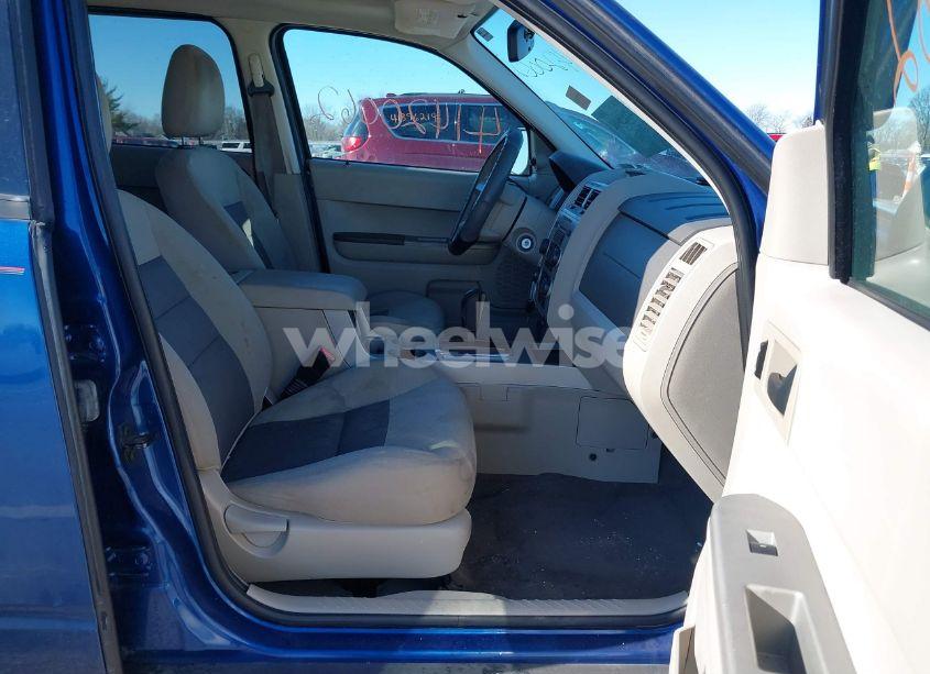 Photo 5 of 2008 Ford Escape XLT (VIN 1FMCU93148KE60607)