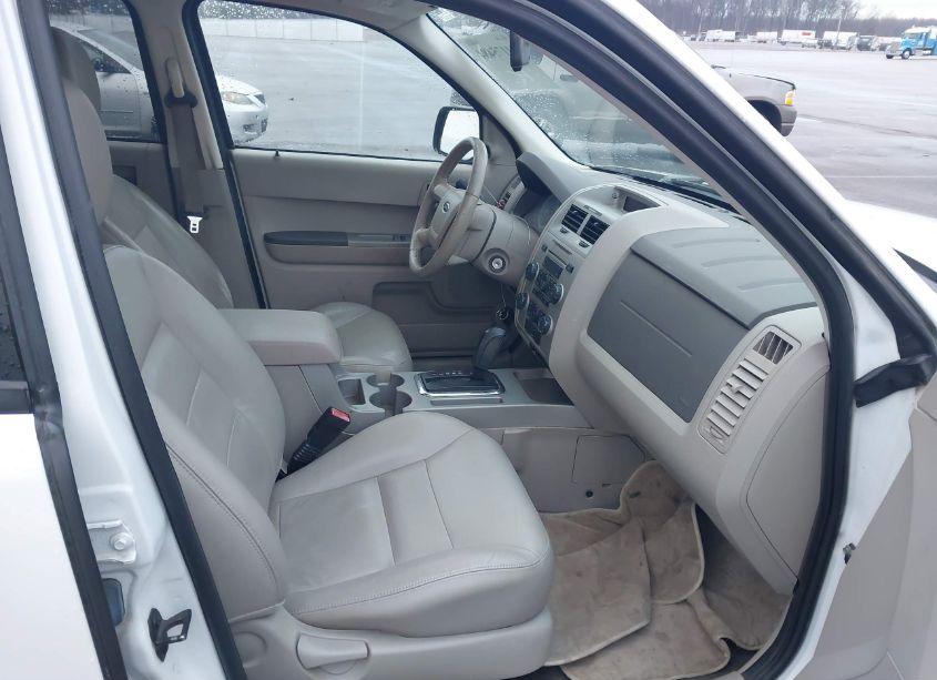 Photo 5 of 2008 Ford Escape XLT (VIN 1FMCU93148KE68240)