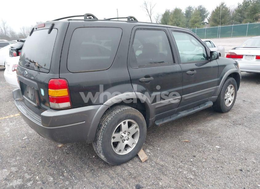 Photo 4 of 2004 Ford Escape XLT (VIN 1FMCU93154KA18073)