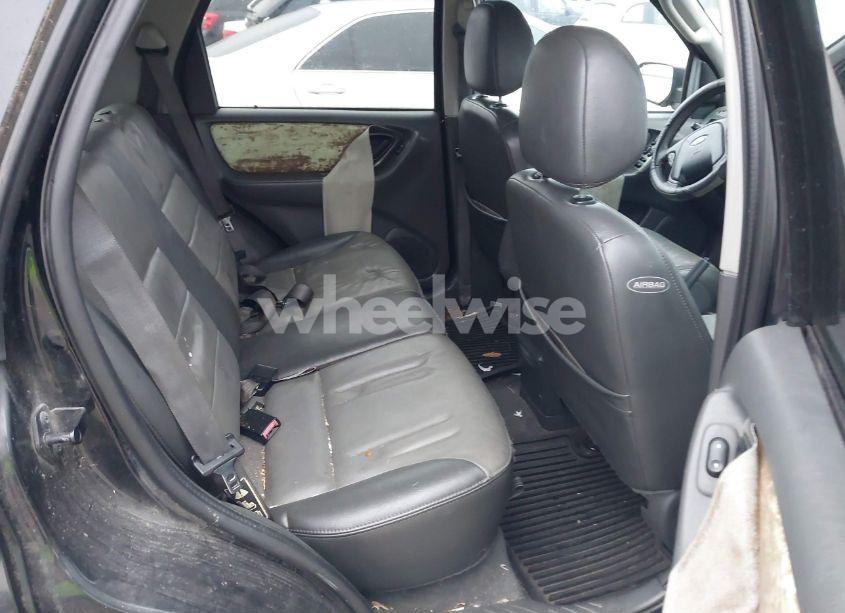 Photo 8 of 2004 Ford Escape XLT (VIN 1FMCU93154KA18073)