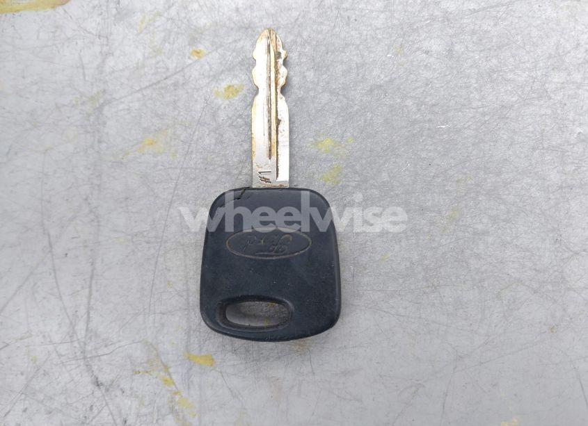 Photo 11 of 2004 Ford Escape XLT (VIN 1FMCU93154KB34647)