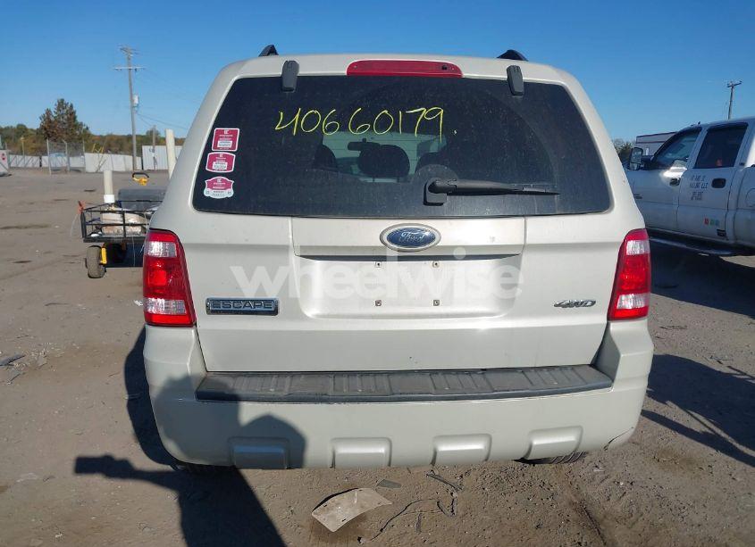 Photo 16 of 2008 Ford Escape XLT (VIN 1FMCU93158KA39754)