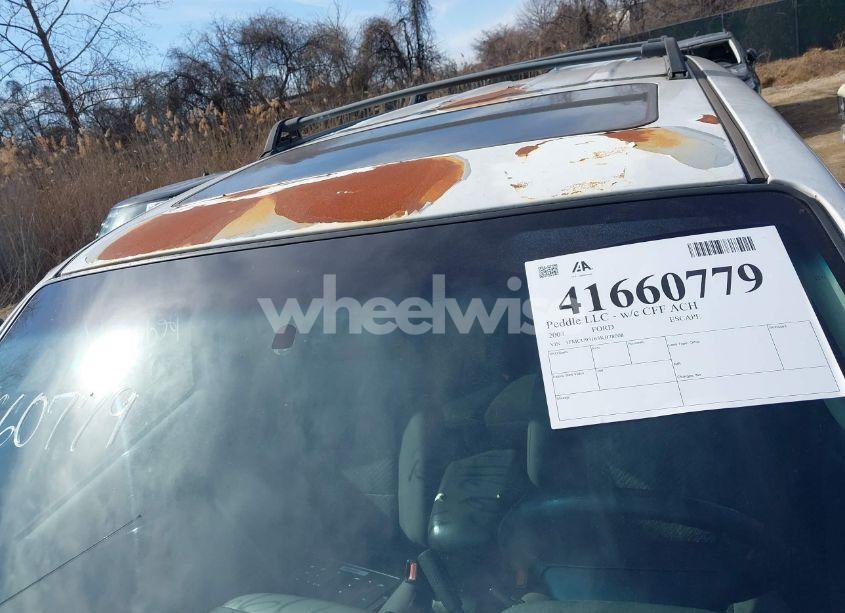 Photo 15 of 2003 Ford Escape XLT (VIN 1FMCU93163KB78008)