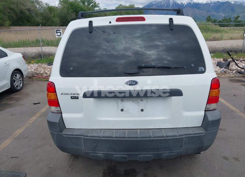 Photo 17 of 2005 Ford Escape XLT (VIN 1FMCU93165KA94970)