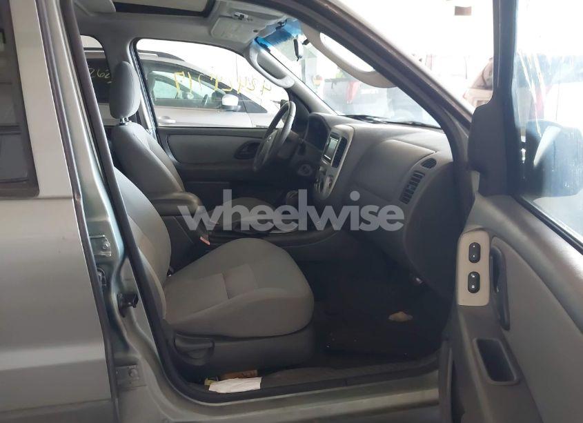 Photo 5 of 2006 Ford Escape XLT/XLT SPORT (VIN 1FMCU93166KB17679)