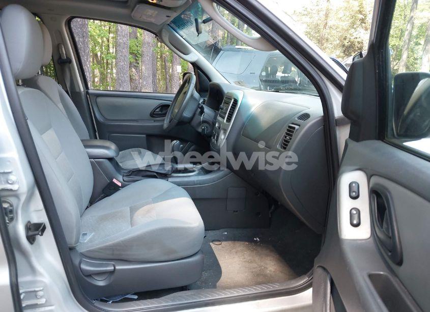 Photo 5 of 2007 Ford Escape XLT/XLT SPORT (VIN 1FMCU93167KA51832)