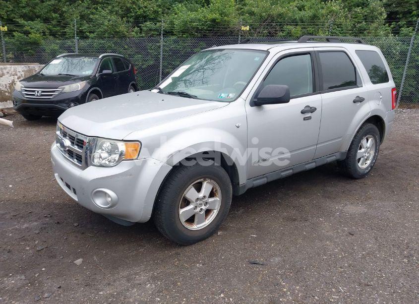 Photo 2 of 2008 Ford Escape XLT (VIN 1FMCU93168KA03345)