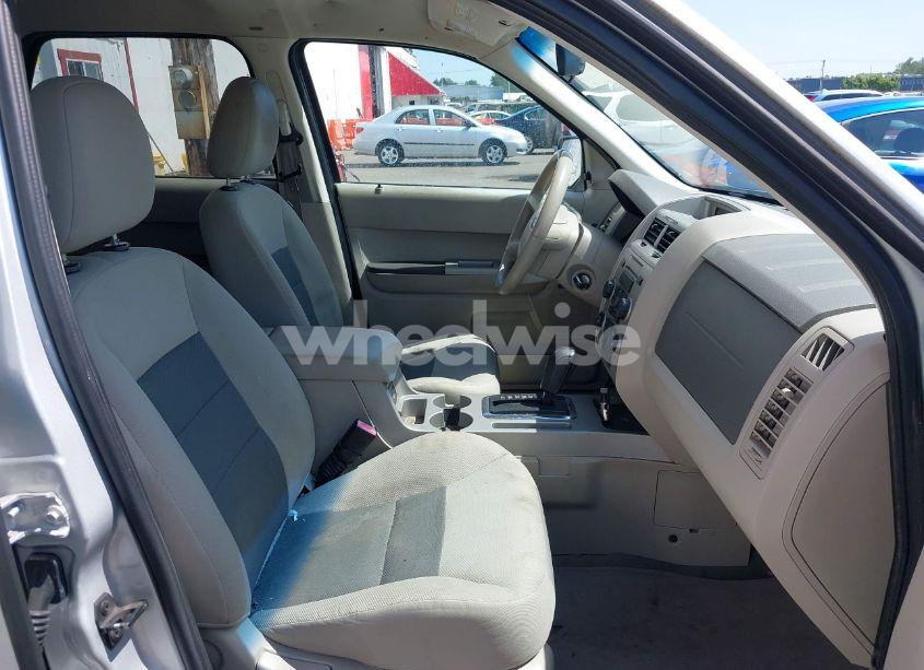 Photo 5 of 2008 Ford Escape XLT (VIN 1FMCU93168KA42503)