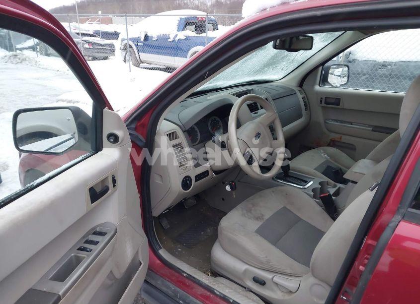 Photo 5 of 2008 Ford Escape XLT (VIN 1FMCU93168KC40627)