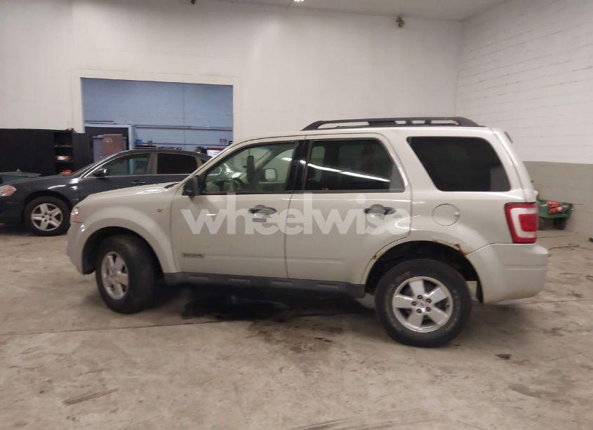 Photo 14 of 2008 Ford Escape XLT (VIN 1FMCU93168KC63535)