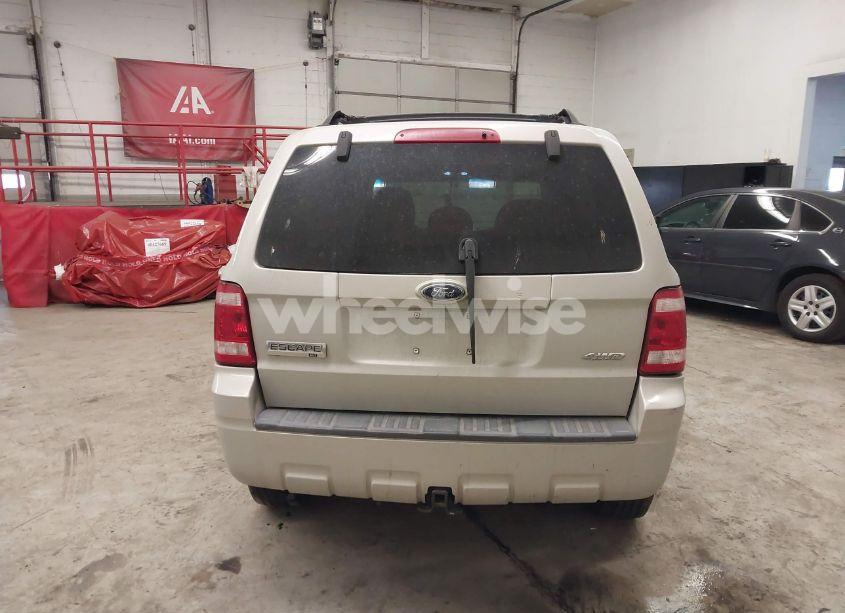 Photo 16 of 2008 Ford Escape XLT (VIN 1FMCU93168KC63535)