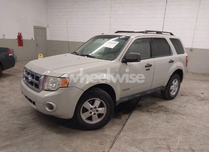 Photo 2 of 2008 Ford Escape XLT (VIN 1FMCU93168KC63535)