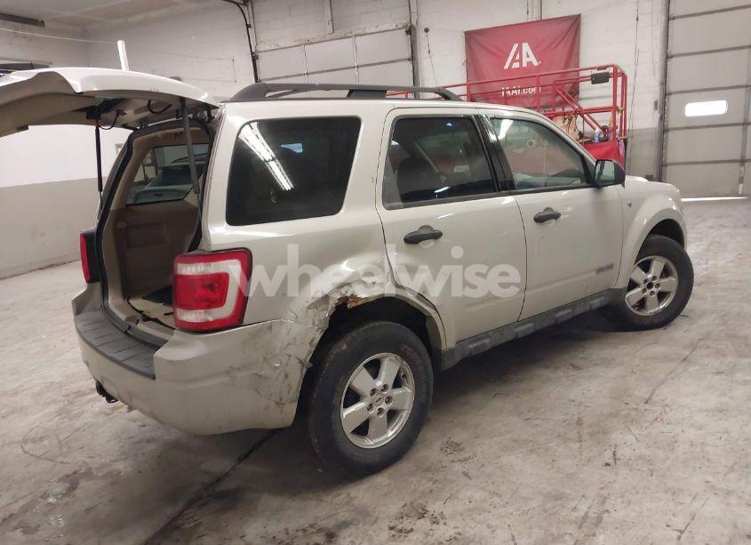 Photo 4 of 2008 Ford Escape XLT (VIN 1FMCU93168KC63535)