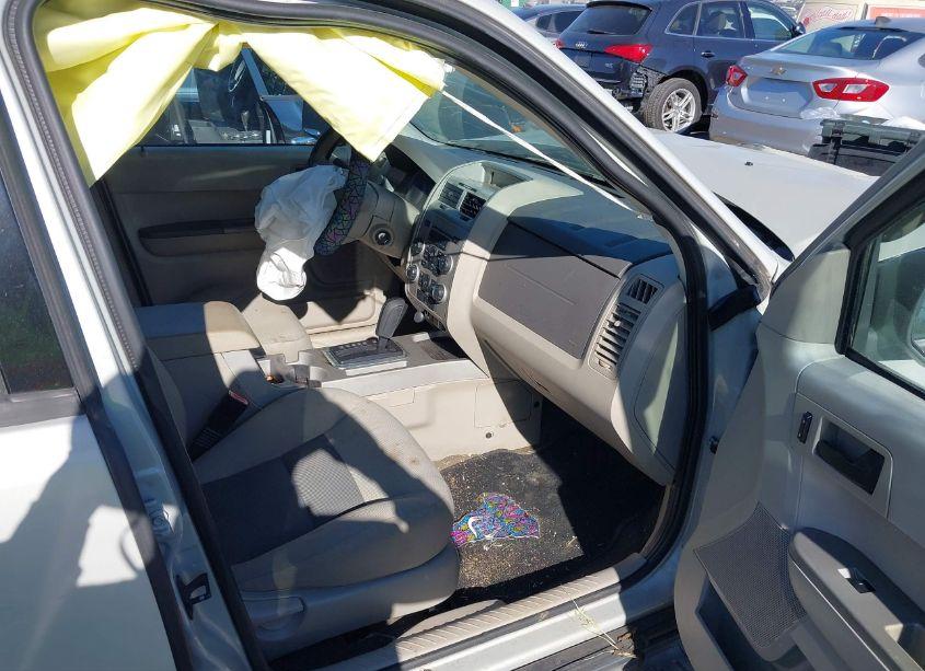 Photo 5 of 2008 Ford Escape XLT (VIN 1FMCU93168KC70596)