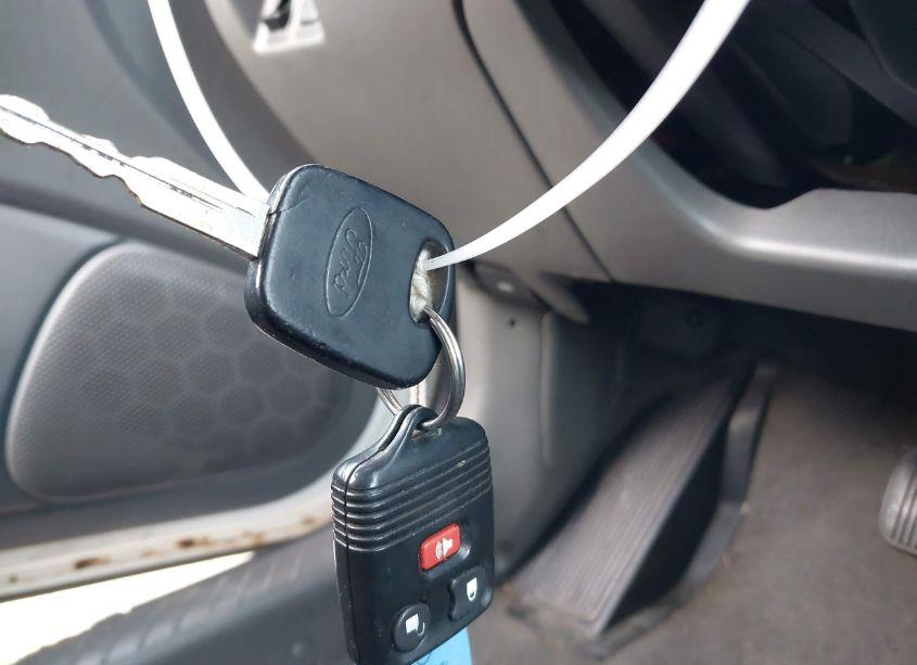 Photo 11 of 2003 Ford Escape XLT (VIN 1FMCU93173KA70285)