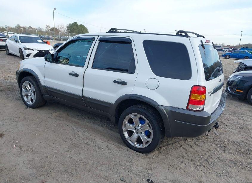 Photo 3 of 2003 Ford Escape XLT (VIN 1FMCU93173KA70285)