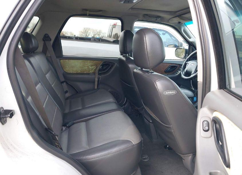 Photo 8 of 2003 Ford Escape XLT (VIN 1FMCU93173KA70285)