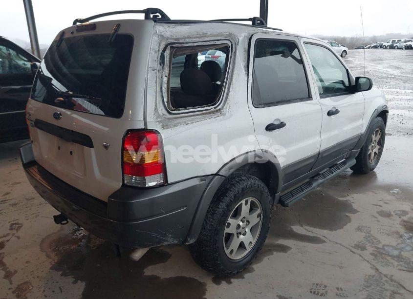 Photo 4 of 2004 Ford Escape XLT (VIN 1FMCU93174KB22029)