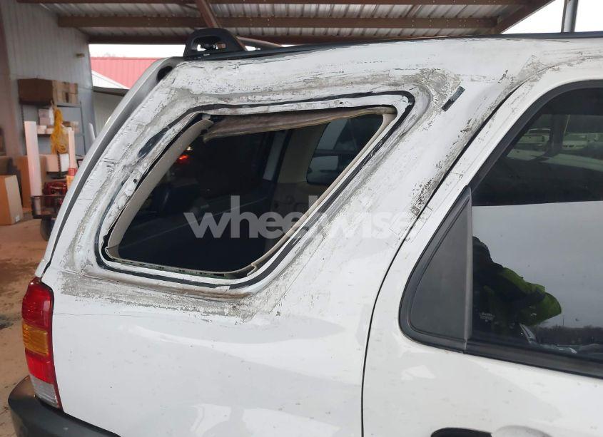 Photo 6 of 2004 Ford Escape XLT (VIN 1FMCU93174KB22029)