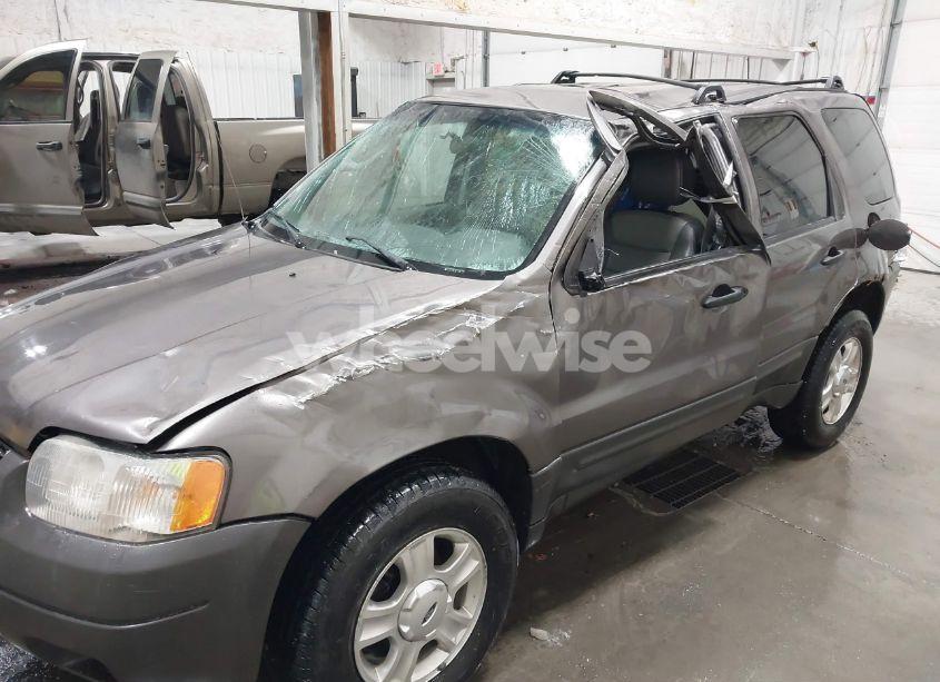 Photo 6 of 2004 Ford Escape XLT (VIN 1FMCU93174KB67570)