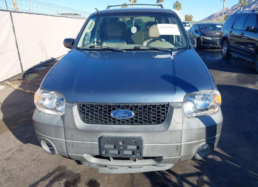Photo 12 of 2005 Ford Escape XLT (VIN 1FMCU93175KA86988)