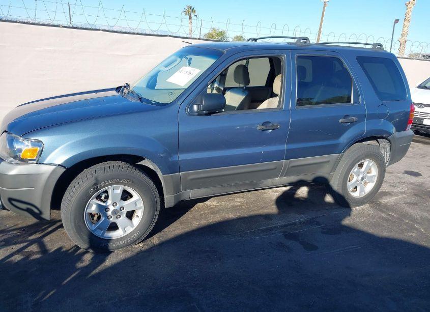 Photo 6 of 2005 Ford Escape XLT (VIN 1FMCU93175KA86988)