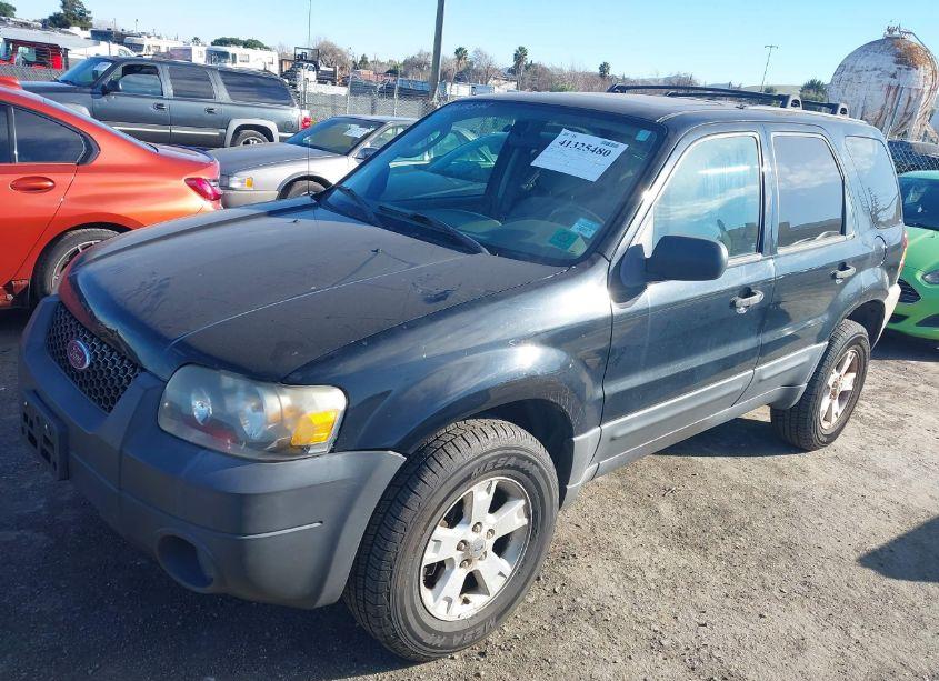 Photo 2 of 2006 Ford Escape XLT/XLT SPORT (VIN 1FMCU93176KC05740)