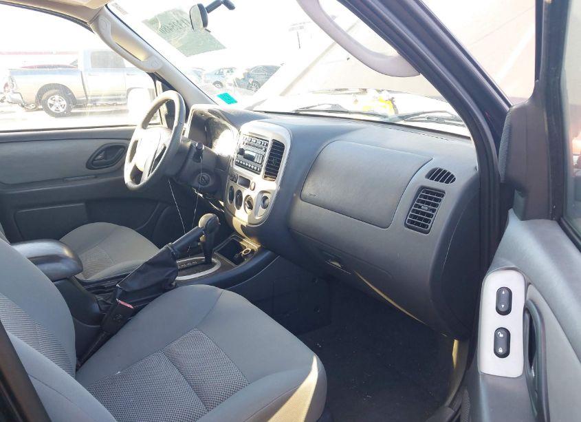 Photo 5 of 2006 Ford Escape XLT/XLT SPORT (VIN 1FMCU93176KC05740)