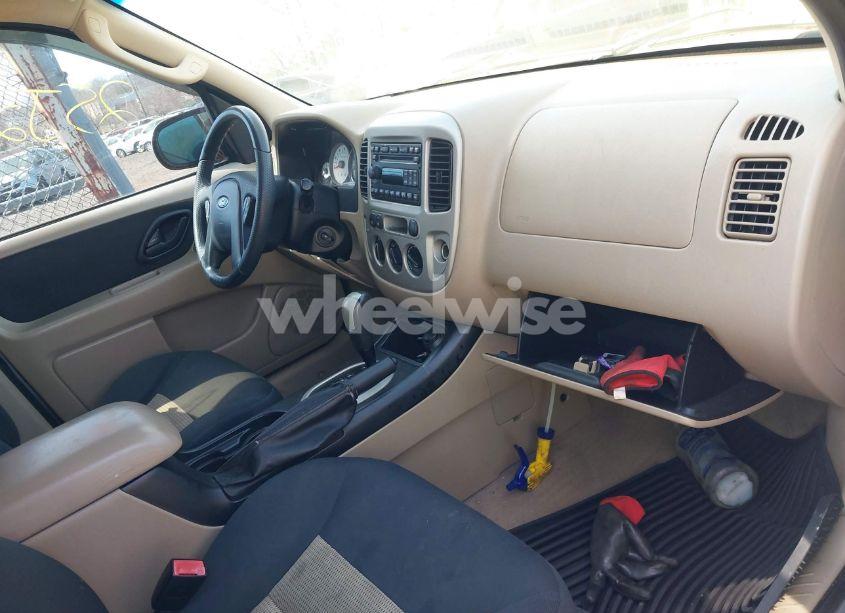 Photo 5 of 2007 Ford Escape XLT/XLT SPORT (VIN 1FMCU93177KA19729)