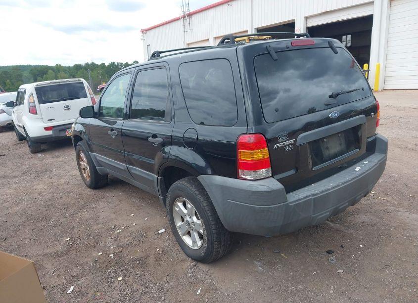 Photo 3 of 2007 Ford Escape XLT/XLT SPORT (VIN 1FMCU93177KB06420)