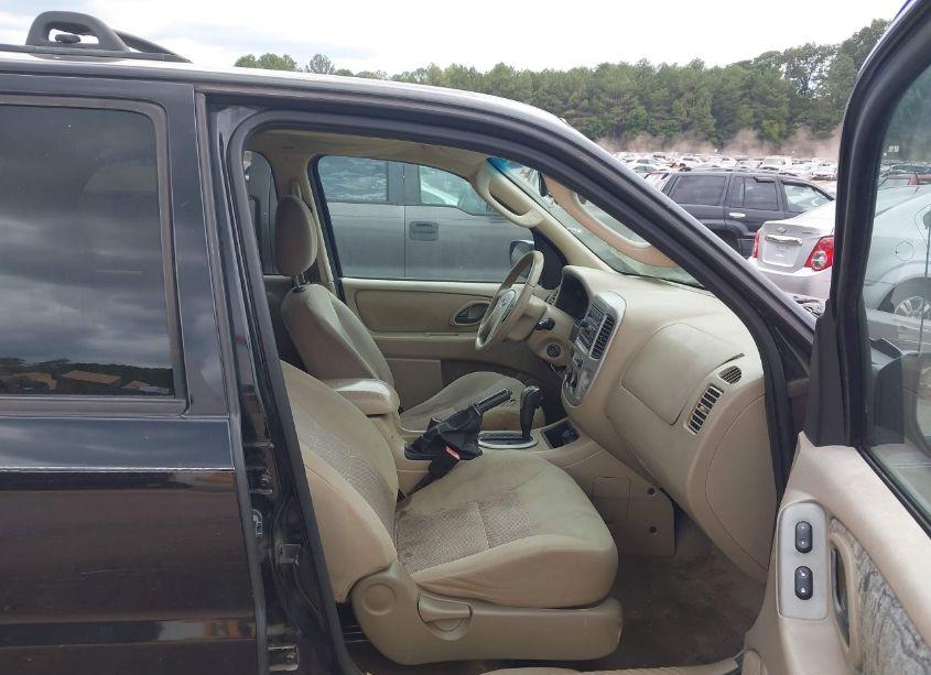 Photo 5 of 2007 Ford Escape XLT/XLT SPORT (VIN 1FMCU93177KB06420)