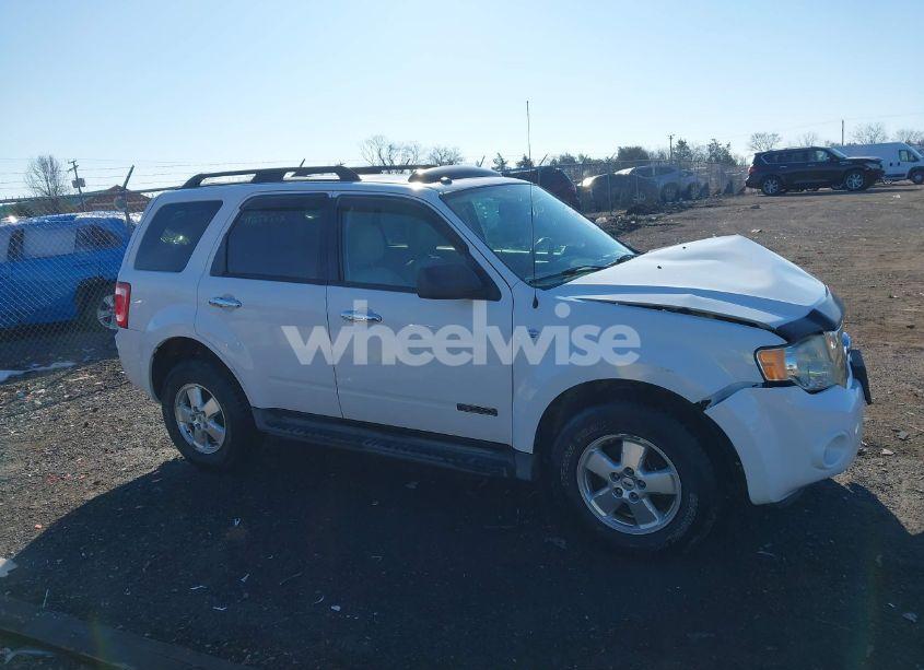 Photo 14 of 2008 Ford Escape XLT (VIN 1FMCU93178KD32359)