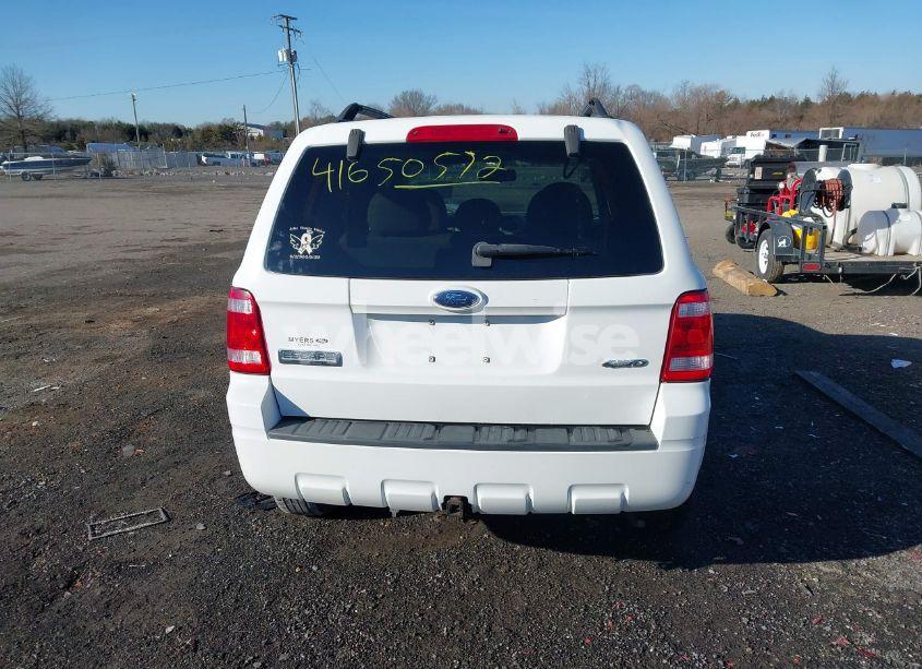 Photo 17 of 2008 Ford Escape XLT (VIN 1FMCU93178KD32359)
